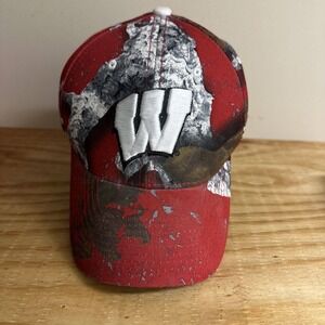 Wisconsin Badgers Hat Zephyr 1993 Crazy Red Camo‎ Pattern